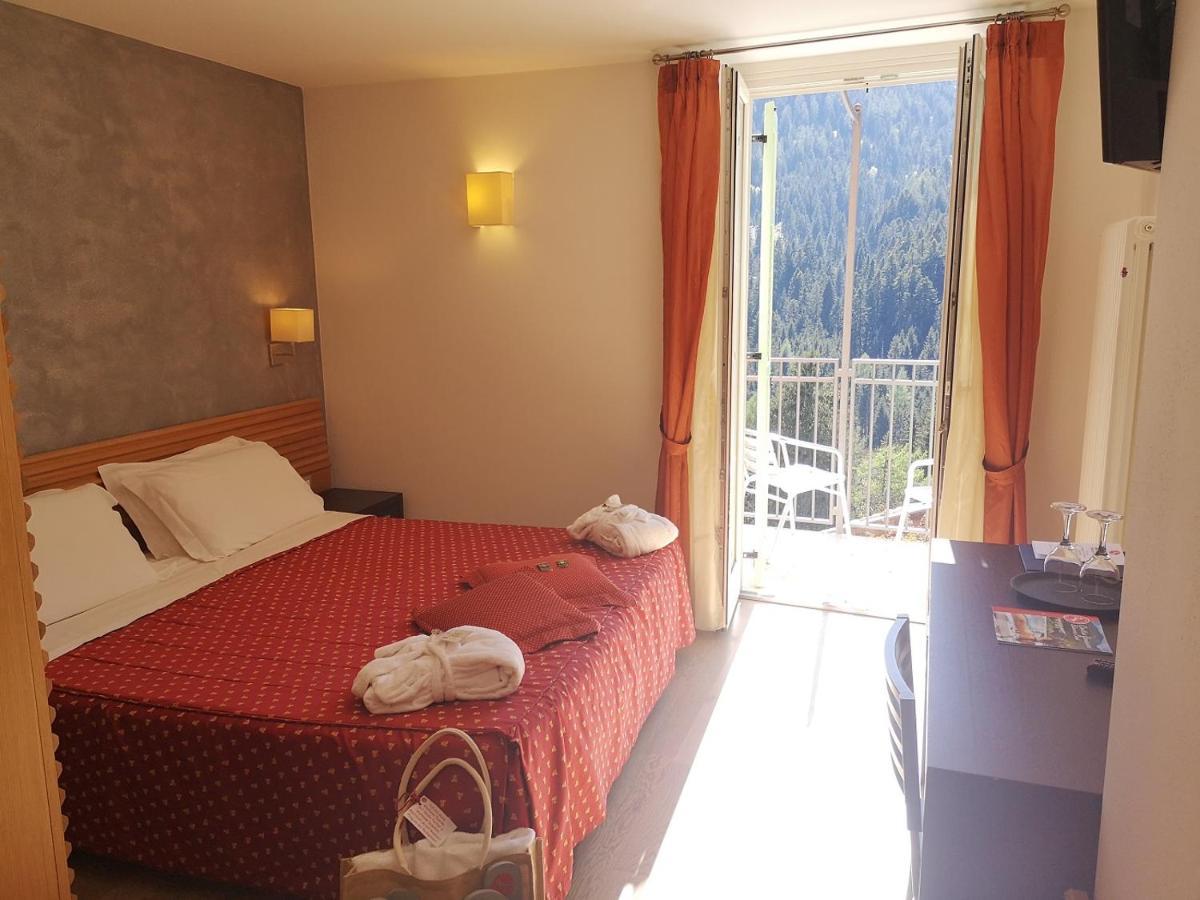 Albergo Cavallino Bianco 루모 외부 사진