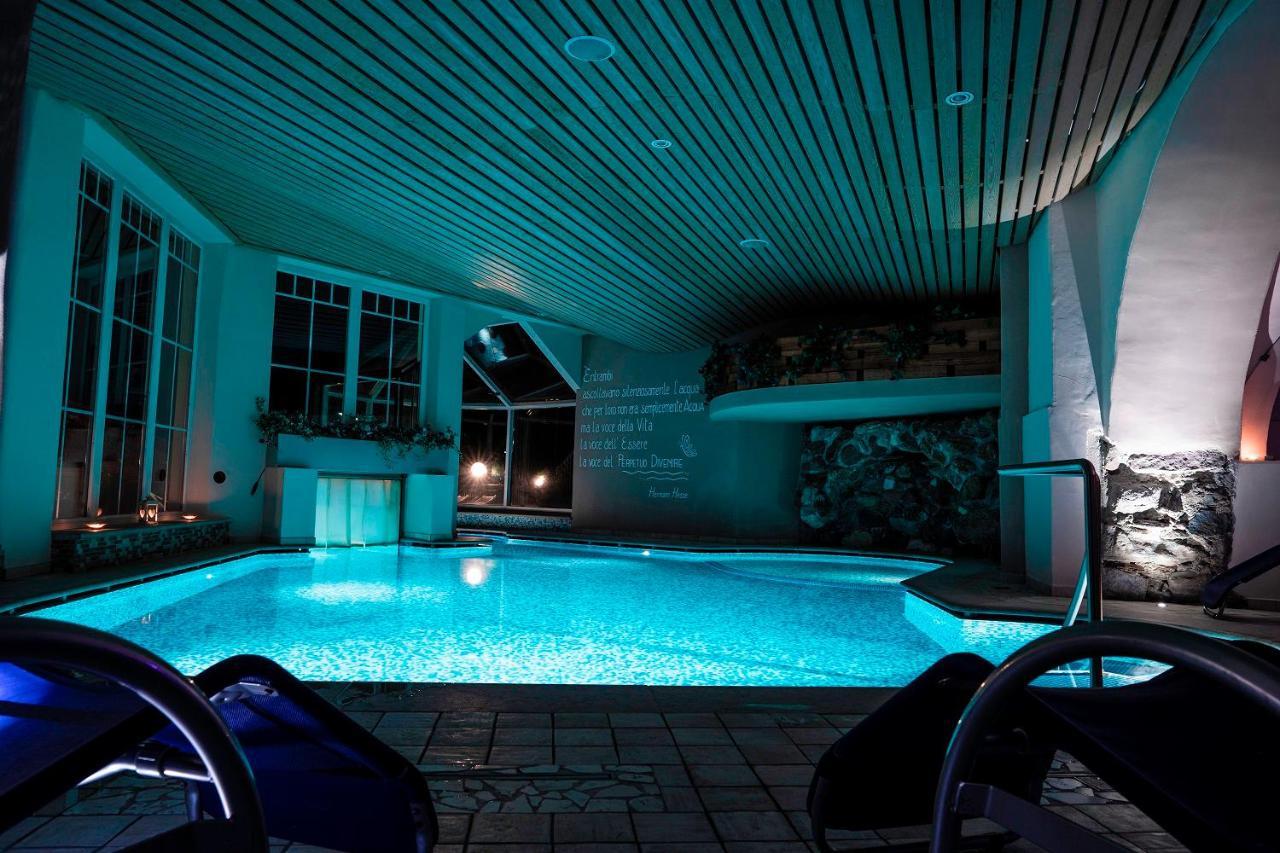 Albergo Cavallino Bianco 루모 외부 사진